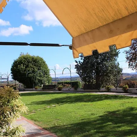 Hotell Del Boscogrande Montegrosso dʼAsti