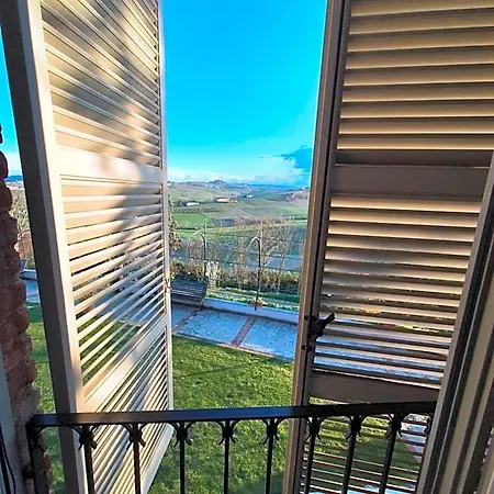 Отель Del Boscogrande Montegrosso d'Asti