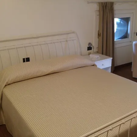 Del Boscogrande Hotel Montegrosso dʼAsti